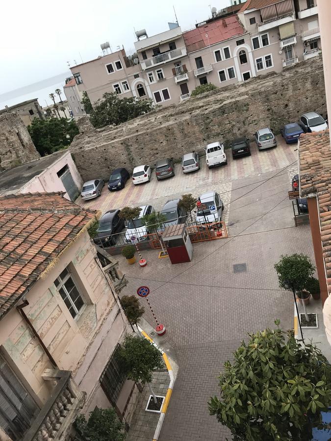 娜伊丝酒店 Durrës 外观 照片